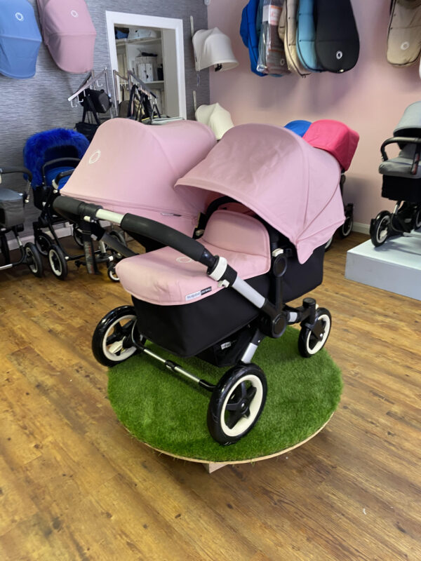 Bugaboo Donkey 2 - Silver frame - Black fabrics - Soft Pink Hoods