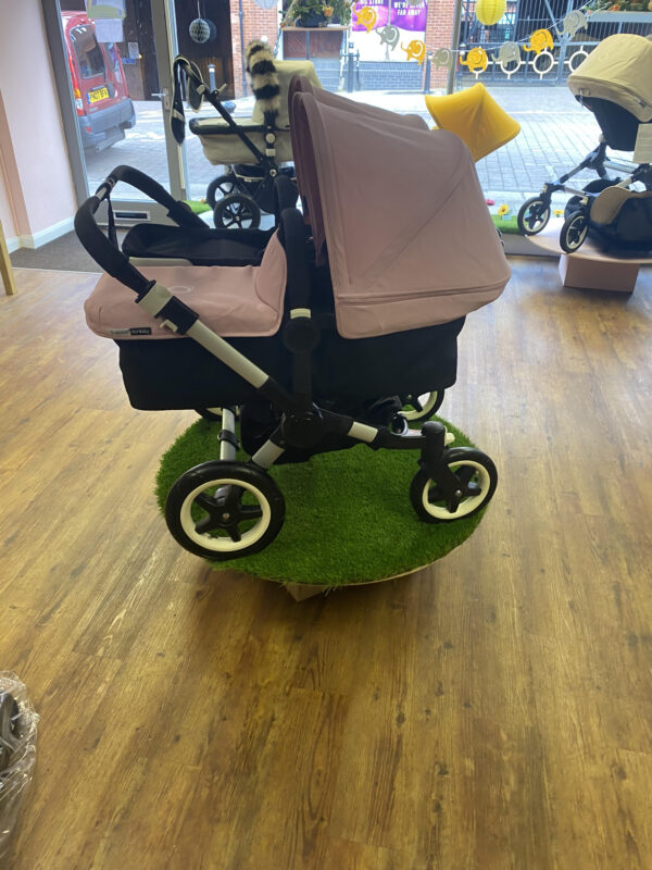 Bugaboo Donkey 2 - Silver frame - Black fabrics - Soft Pink Hoods - Image 2