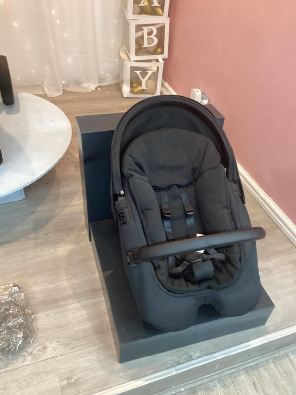 All black stokke - Image 8